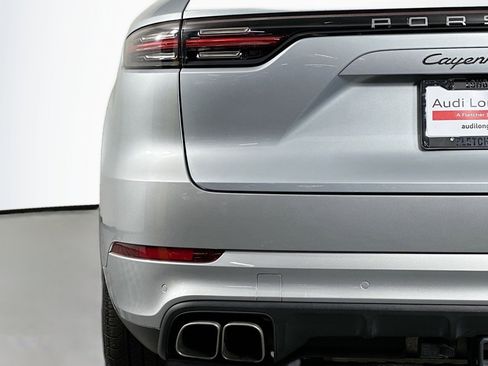 Used 2020 Porsche Cayenne Turbo AWD/4WD image 17