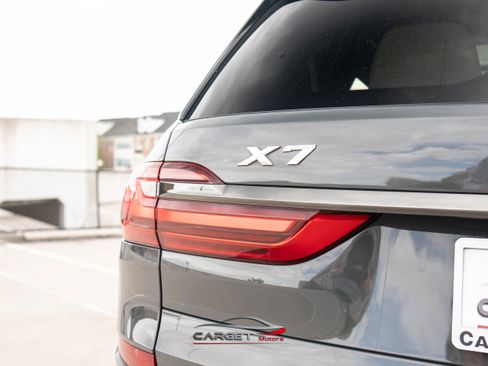 Used 2021 BMW X7 xDrive40i w/ M Sport Package AWD/4WD image 51