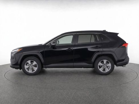 Used 2022 Toyota RAV4 XLE w/ Convenience Package AWD/4WD image 6