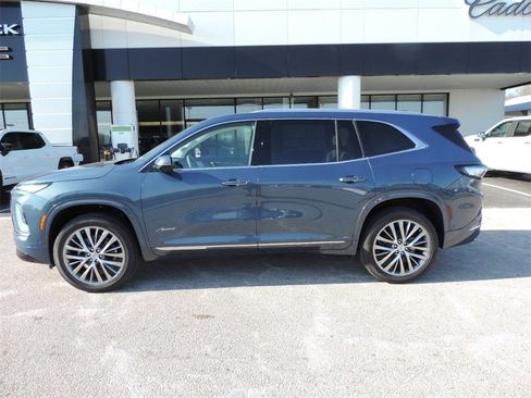 New 2026 Buick Enclave Avenir image 8