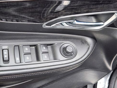 Used 2016 Buick Encore FWD image 9