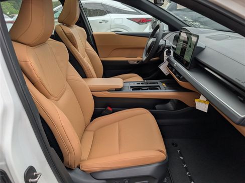 New 2026 Lexus ES 500e AWD/4WD image 7