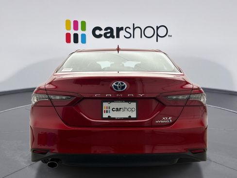 Used 2024 Toyota Camry XLE w/ Cold Weather Package FWD image 4