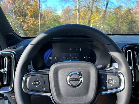New 2026 Volvo XC40 B5 Ultra w/ Climate Package image 12