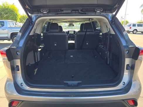 Certified 2026 Toyota Highlander XLE AWD/4WD image 16