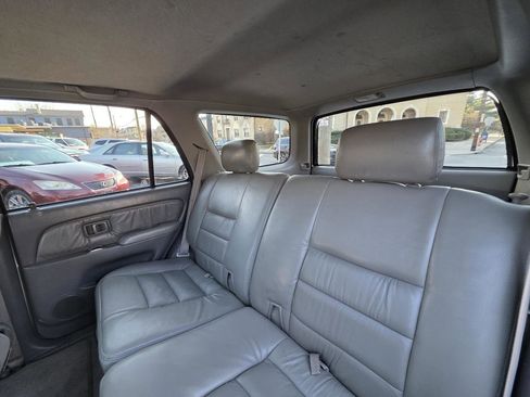 Used 2001 Toyota 4Runner SR5 image 29
