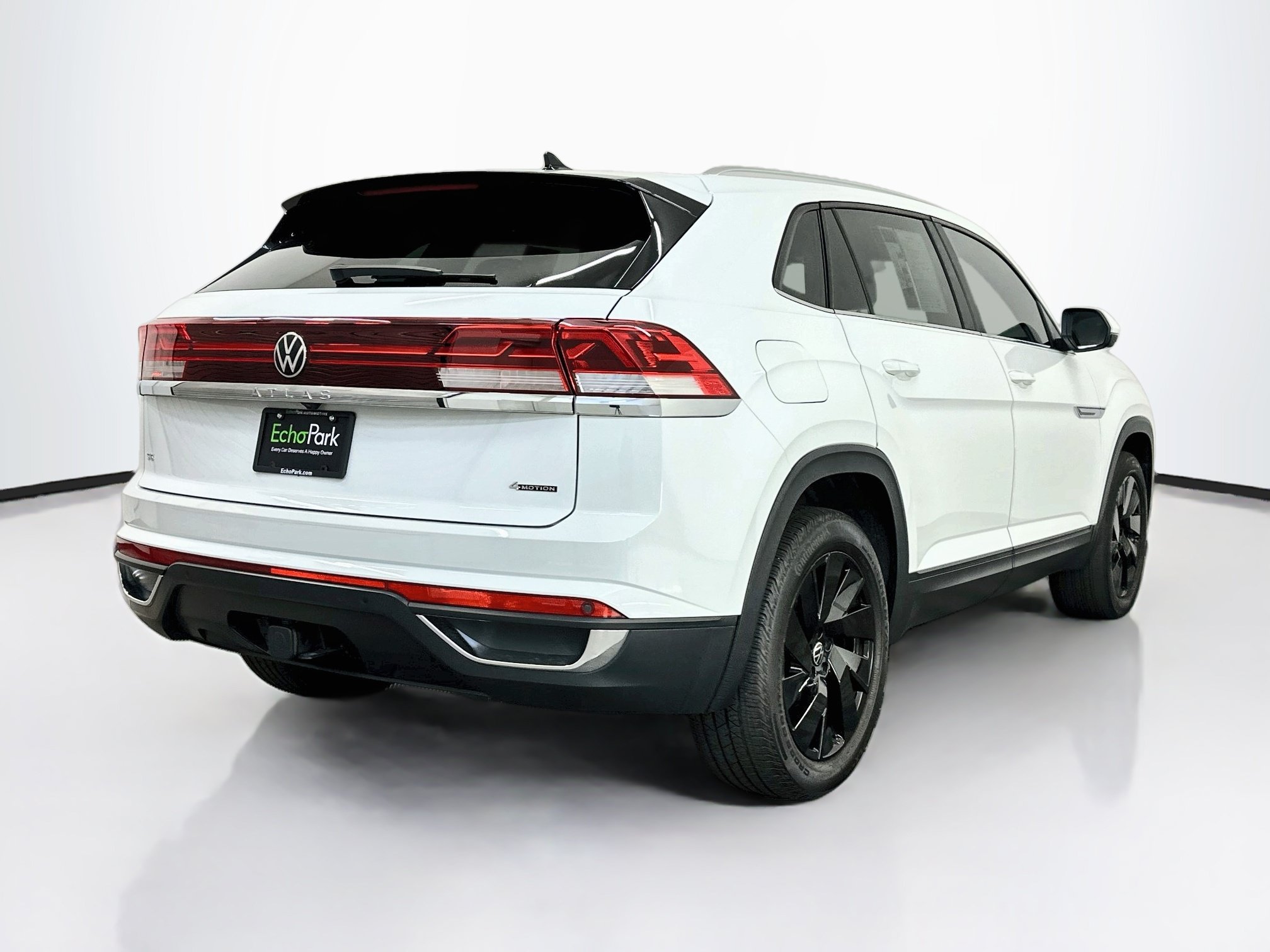 Used 2024 Volkswagen Atlas Cross Sport SE w/ Panoramic Sunroof Package AWD/4WD image 9