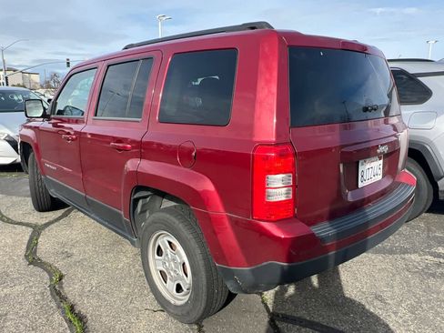 Used 2014 Jeep Patriot Sport w/ Power Value Group image 4