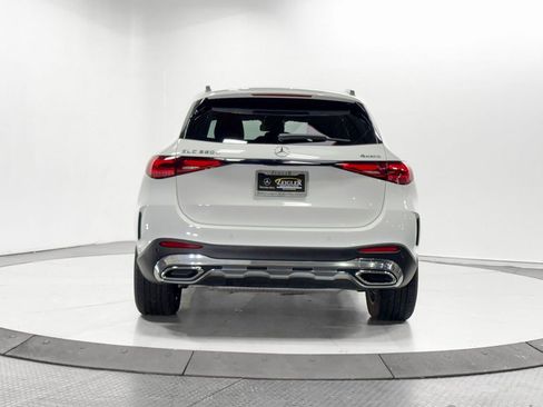 Used 2025 Mercedes-Benz GLC 350e 4MATIC w/ AMG Line image 26