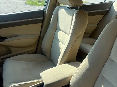 Used 2006 Honda Civic Hybrid Sedan image 13
