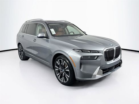 Used 2023 BMW X7 xDrive40i w/ Premium Package image 10