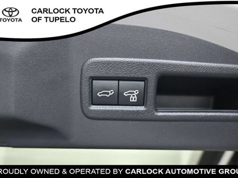 Used 2025 Toyota bZ4X FWD image 36