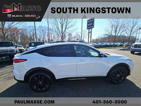 Used 2024 Buick Envista Sport Touring w/ Convenience I Package FWD image 7