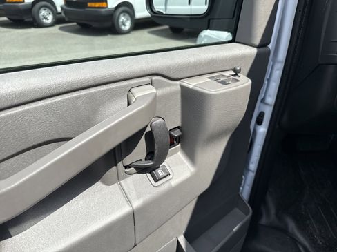 New 2025 Chevrolet Express 2500 w/ Driver Convenience Package image 10