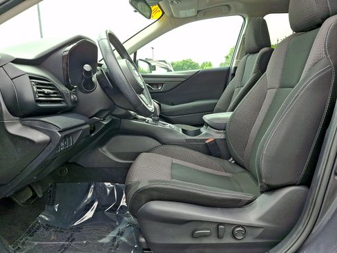 Used 2023 Subaru Outback Premium AWD/4WD image 11