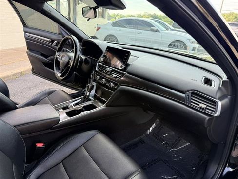 Used 2020 Honda Accord Sport image 14