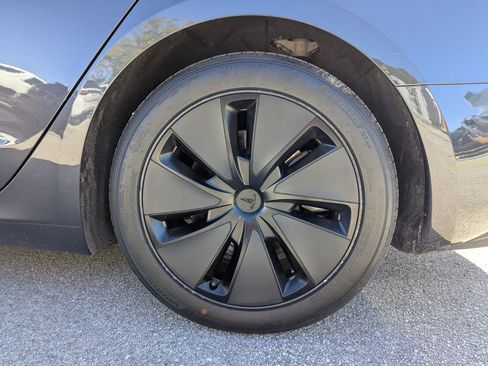 Used 2024 Tesla Model 3 Long Range AWD/4WD image 15