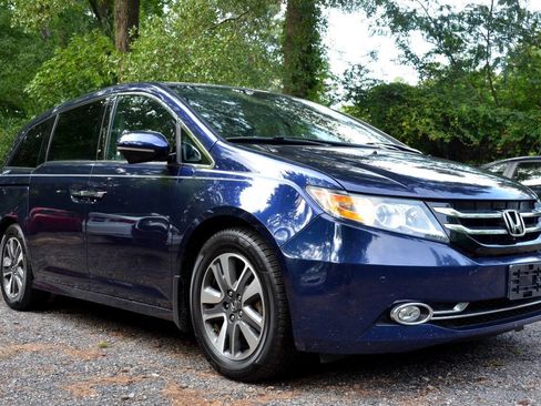 Used 2015 Honda Odyssey Touring image 5