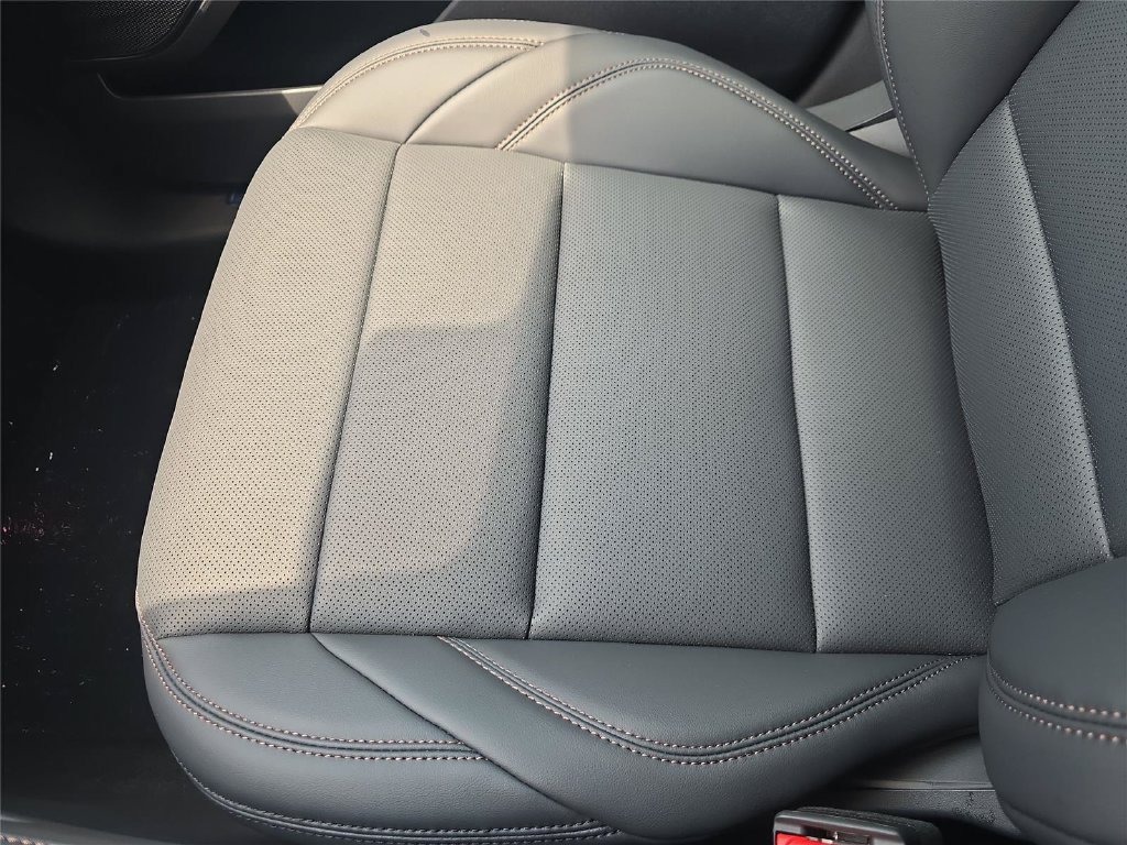 New 2026 Lincoln Nautilus Premier AWD/4WD image 15