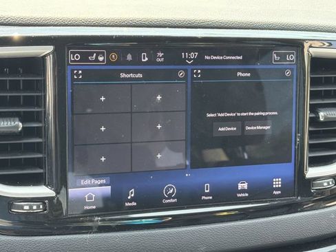 Used 2024 Chrysler Pacifica Touring-L FWD image 12