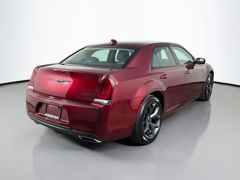 Used 2023 Chrysler 300 Touring L w/ Popular Equipment Group RWD image 7