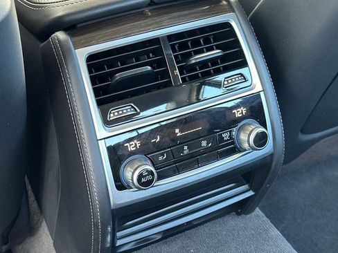 Used 2022 BMW 740i w/ Premium Package RWD image 13