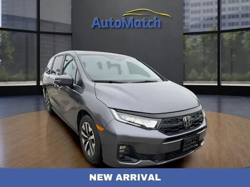 Used 2025 Honda Odyssey EX-L image 1