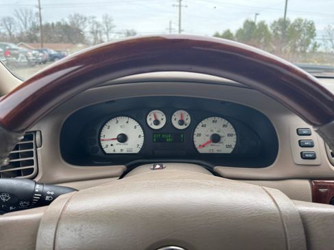 Used 2005 Mercury Sable LS image 10