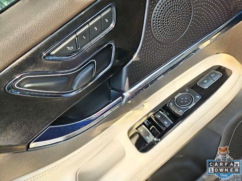 Used 2023 Lincoln Corsair FWD image 23