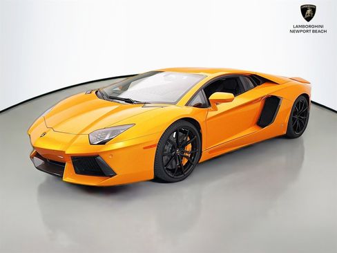 Used 2015 Lamborghini Aventador LP 700-4 AWD/4WD image 3