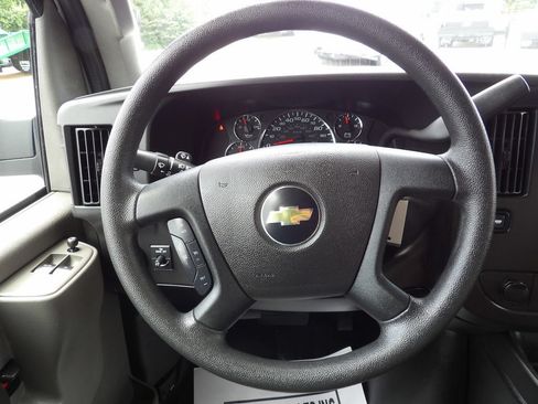 Used 2025 Chevrolet Express 2500 w/ Driver Convenience Package RWD image 20
