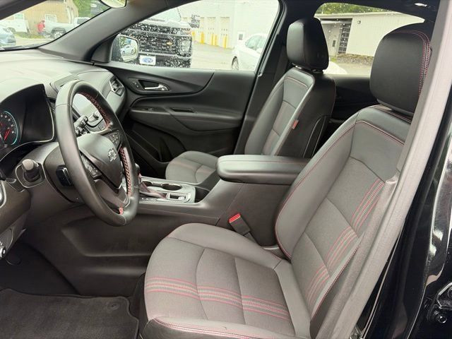 Used 2023 Chevrolet Equinox RS AWD/4WD image 12