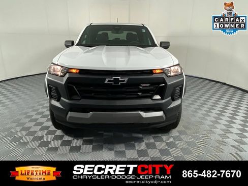 Used 2024 Chevrolet Colorado Trail Boss AWD/4WD image 2