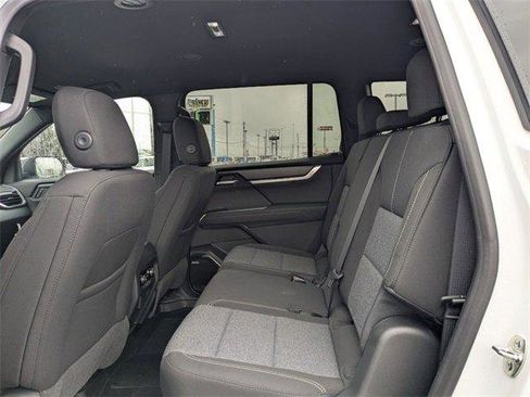 New 2025 GMC Acadia Elevation w/ LPO, Floor Liner Package image 15