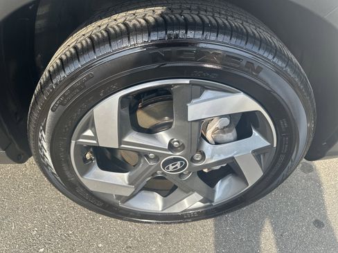 Used 2025 Hyundai Venue SEL FWD image 30