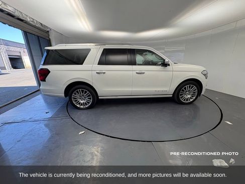 Used 2023 Ford Expedition Max Platinum AWD/4WD image 7
