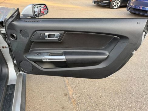 Used 2020 Ford Mustang Convertible w/ Equipment Group 101A RWD image 30