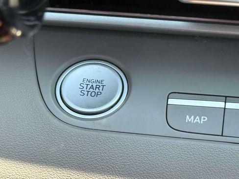 Used 2025 Hyundai Elantra SEL FWD image 22