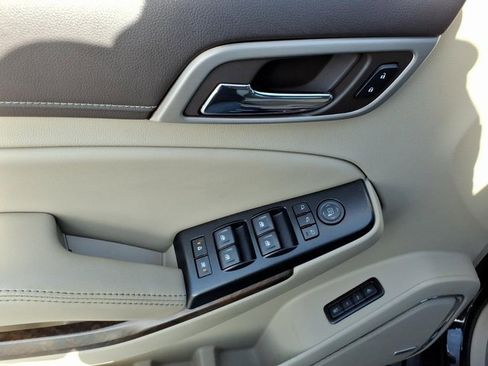 Used 2018 GMC Yukon Denali w/ Open Road Package image 3