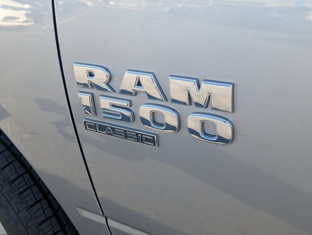 Used 2023 RAM 1500 Classic SLT w/ Trailer & Traction Group AWD/4WD image 15