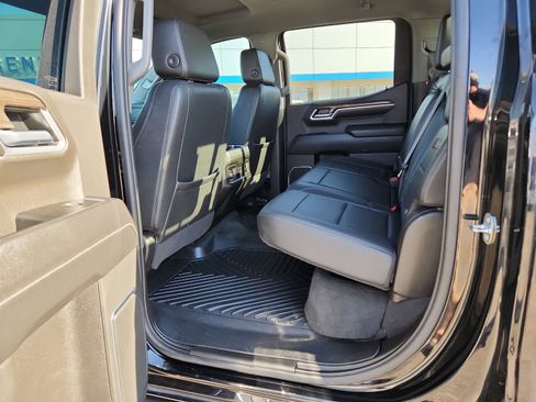 Used 2022 Chevrolet Silverado 1500 RST w/ Convenience Package II image 8