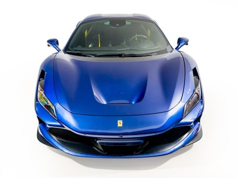 Used 2023 Ferrari F8 Tributo image 5