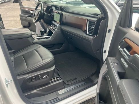 Certified 2023 GMC Sierra 1500 Denali w/ Denali Reserve Package image 24