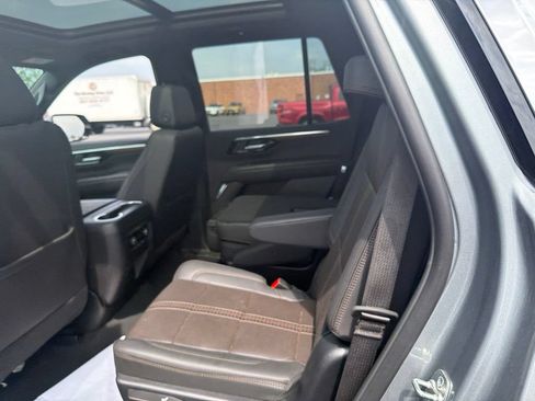 Used 2025 Chevrolet Tahoe High Country w/ Sun And Tow Package AWD/4WD image 9
