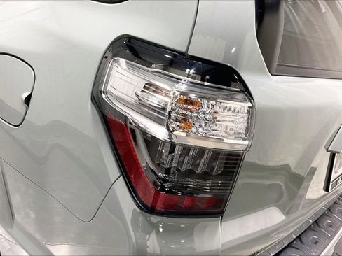 Used 2022 Toyota 4Runner TRD Sport image 29