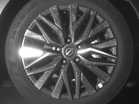 Used 2025 Nissan Altima 2.5 SV image 13