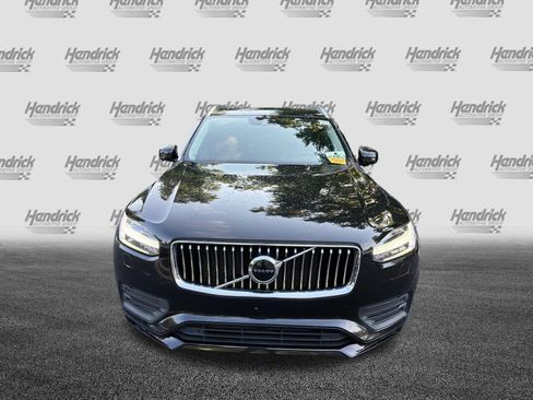 Used 2022 Volvo XC90 T6 Momentum w/ Climate Package AWD/4WD image 5
