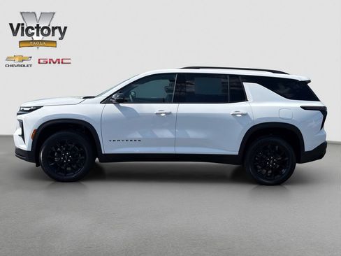 New 2026 Chevrolet Traverse LT w/ Midnight/Sport Edition FWD image 3