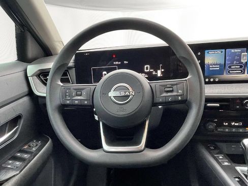 Used 2026 Nissan Kicks SV FWD image 11