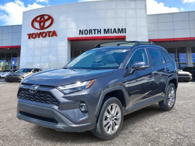 Used 2023 Toyota RAV4 XLE Premium FWD image 2